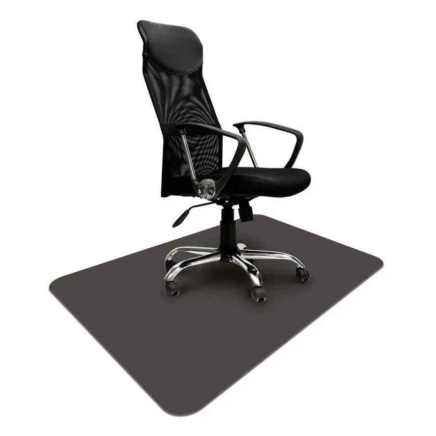 elastyczna-mata-ochronna-pod-krzeslo-100x140cm-gr-2-2mm-czarna_2905.webp